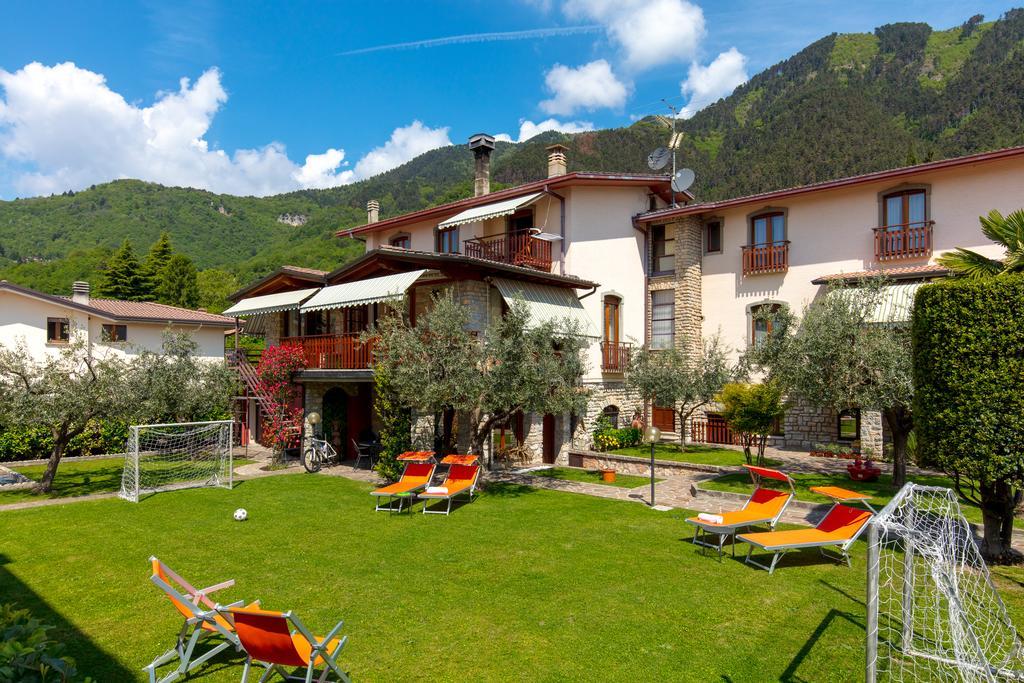 Villa Mariarosa Apartments Tignale Exterior foto