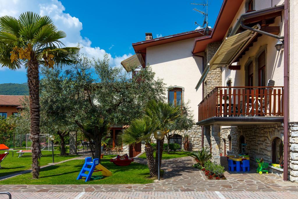 Villa Mariarosa Apartments Tignale Exterior foto