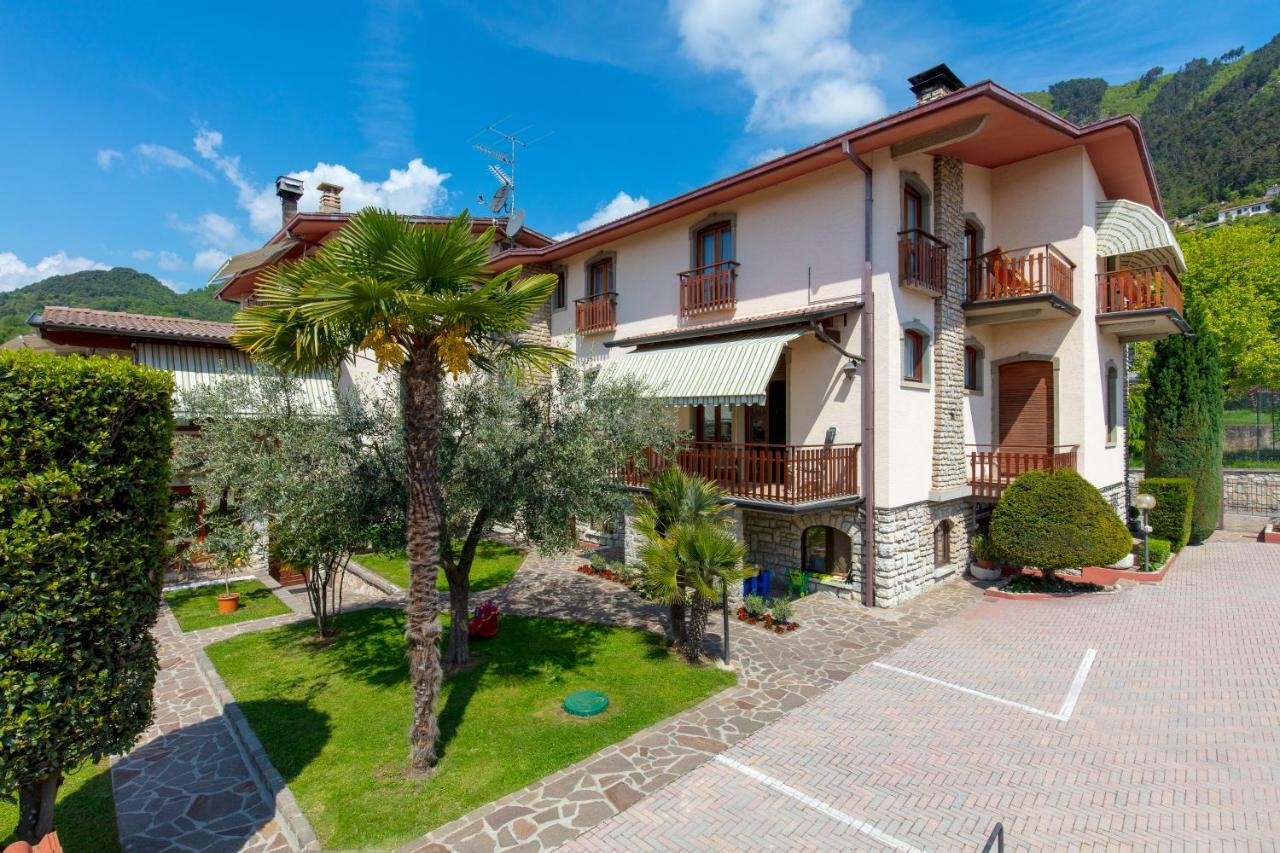Villa Mariarosa Apartments Tignale Exterior foto